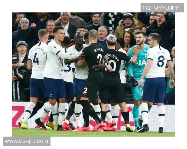 利物浦与巴萨对决评分分析揭示两队表现差异与关键球员表现